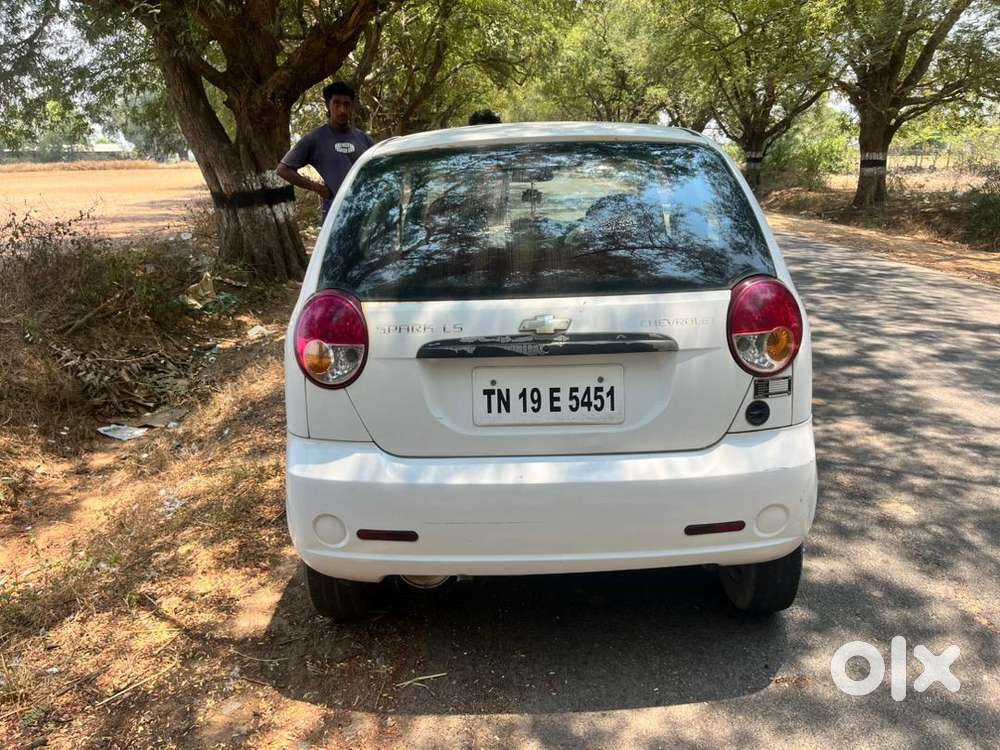 Chevrolet Spark 2011 Petrol Well Maintained