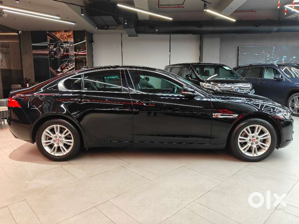 Jaguar Xe Portfolio, 2019, Petrol