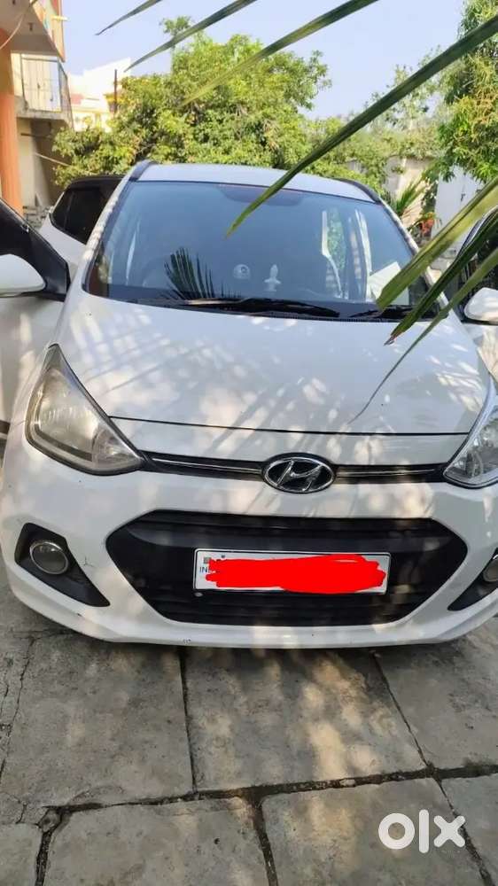 Hyundai Grand I10 Prime 2016 Petrol 128000 Km Driven