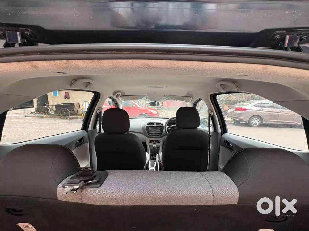 Tata Tiago 1.05 Revotorq Xt, 2025, Petrol