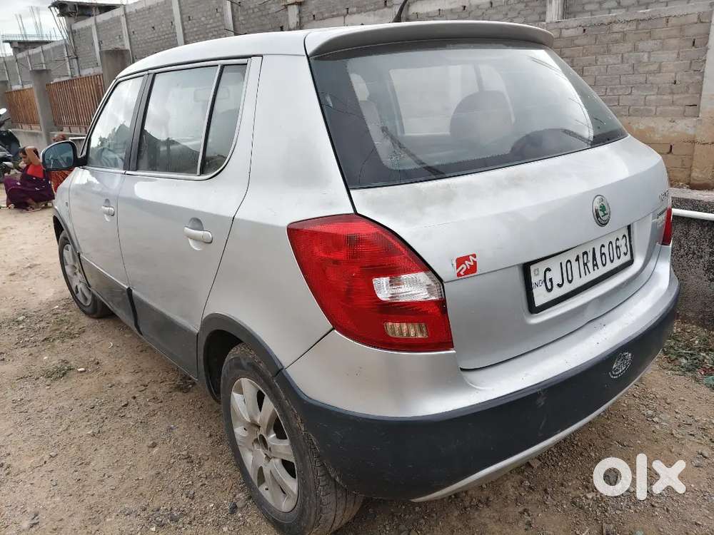 Skoda Fabia 2013 Diesel Well Maintained Only Office To Home Runing