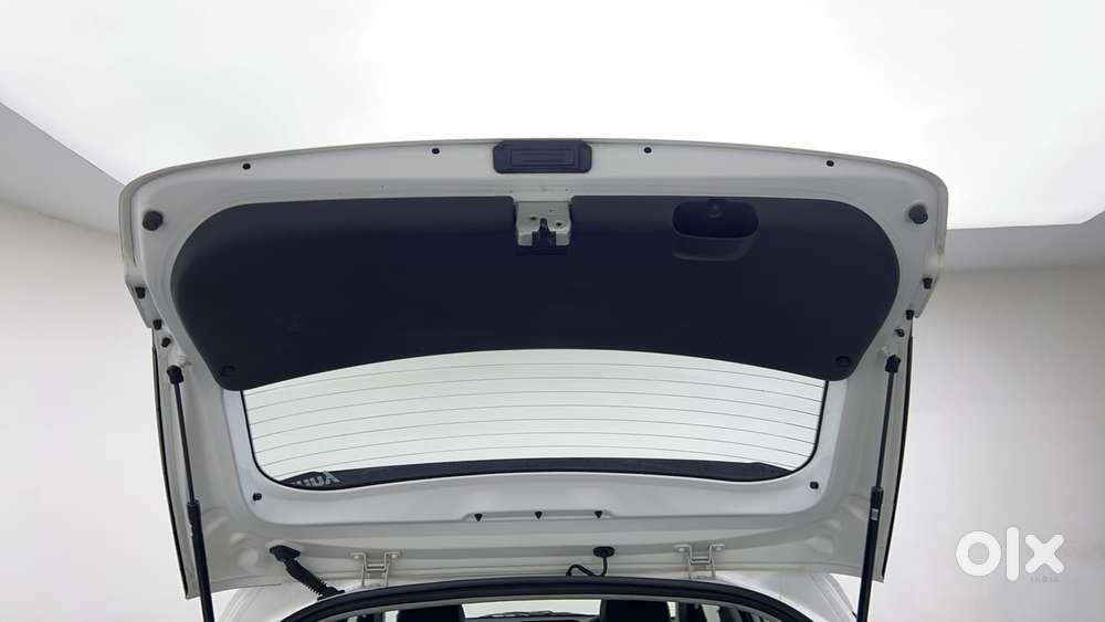 Hyundai New I20 1.0 Asta (o) Turbo Dct, 2023, Petrol