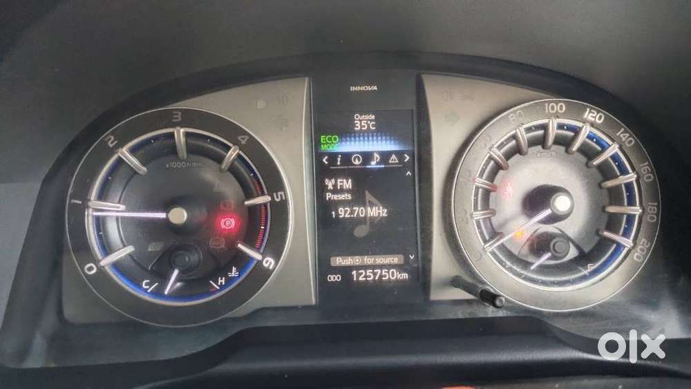 Toyota Innova Crysta 2.4 Vx Mt 8s, 2017, Diesel