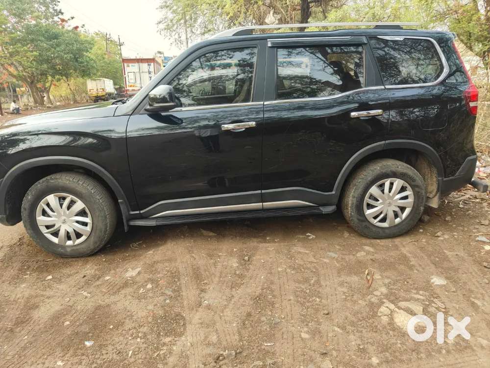 Mahindra Scorpio-n 2023 Diesel Well Maintained, Sunroof Black Colour