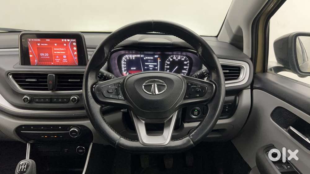 Tata Altroz Xz, 2020, Petrol