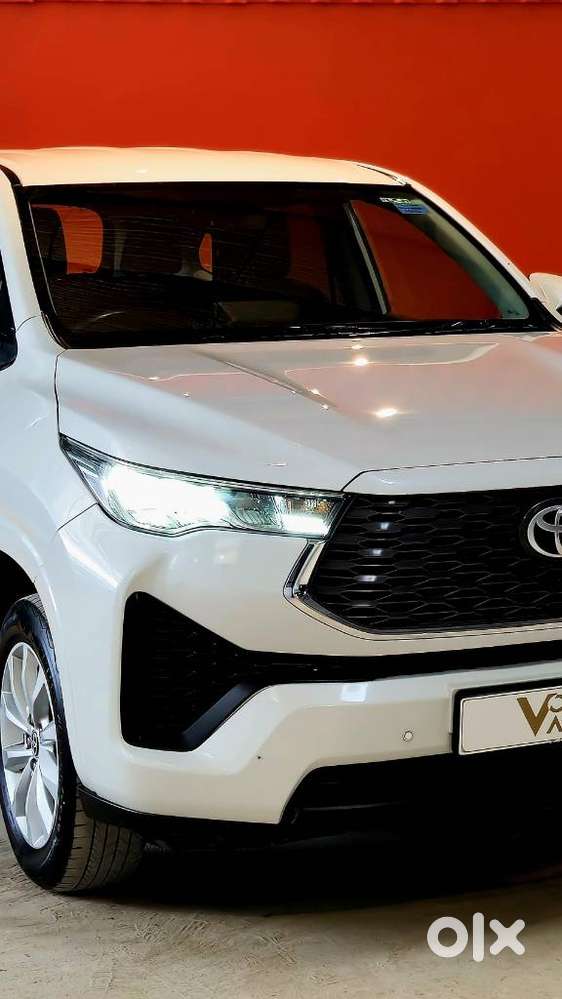 Toyota Innova Hycross 2.0 Vx Hybrid 7 Str, 2023, Cng & Hybrids