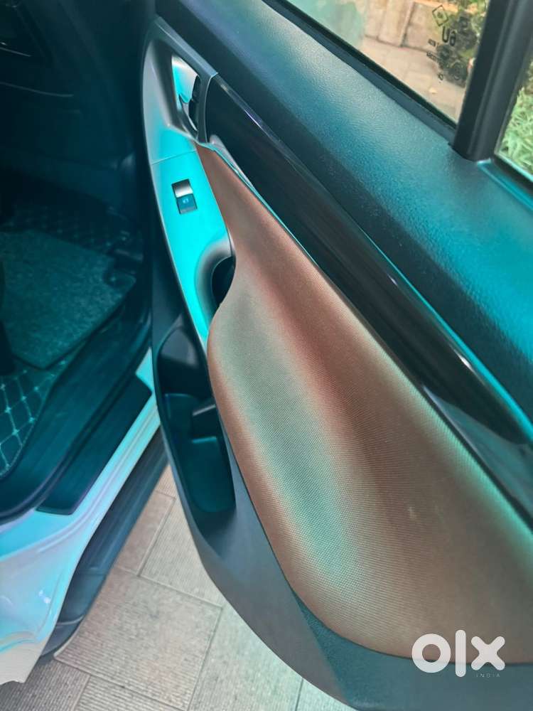 Toyota Innova Crysta 2021