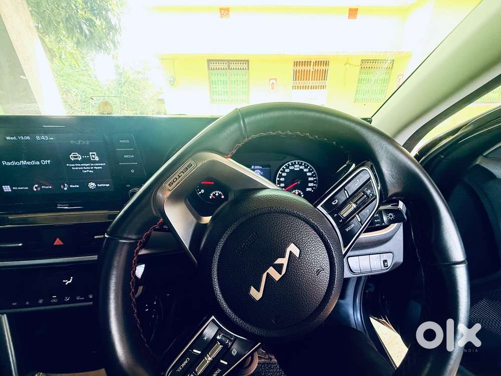 Top Model,a Bank Employee Car Good Condition And Well Maintained