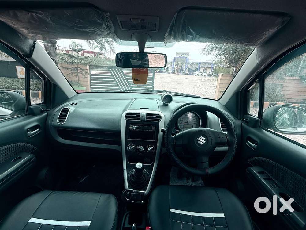 Maruti Suzuki Ritz Genus Vxi, 2013, Petrol