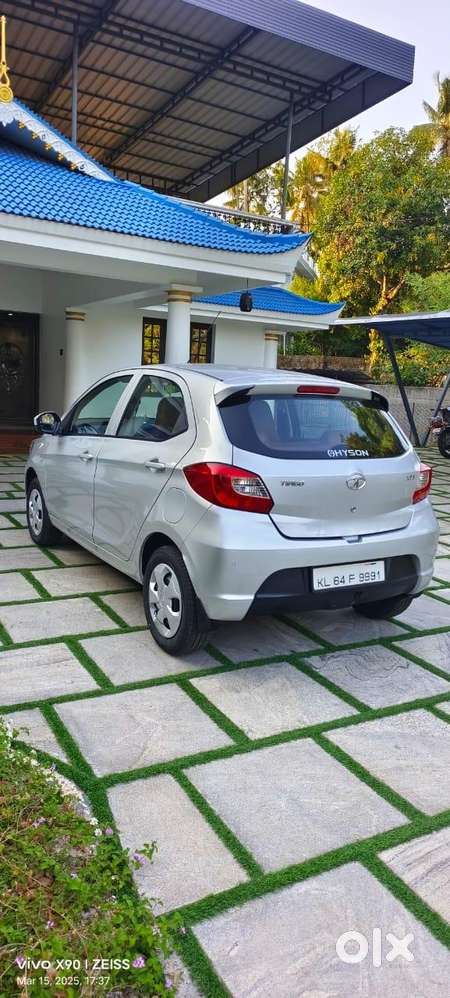 Tata Tiago 1.2 Revotron Xta, 2018, Petrol