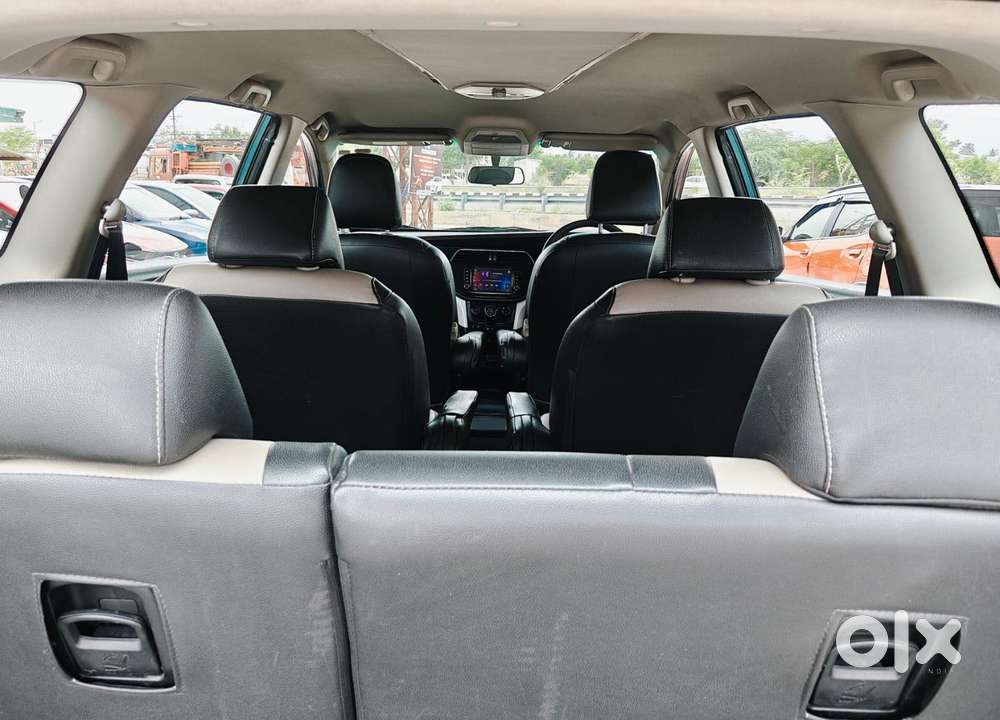 Mahindra Marazzo M6, 2018, Diesel