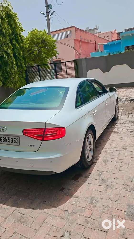 Audi A4 2012 Petrol 121000 Km Driven