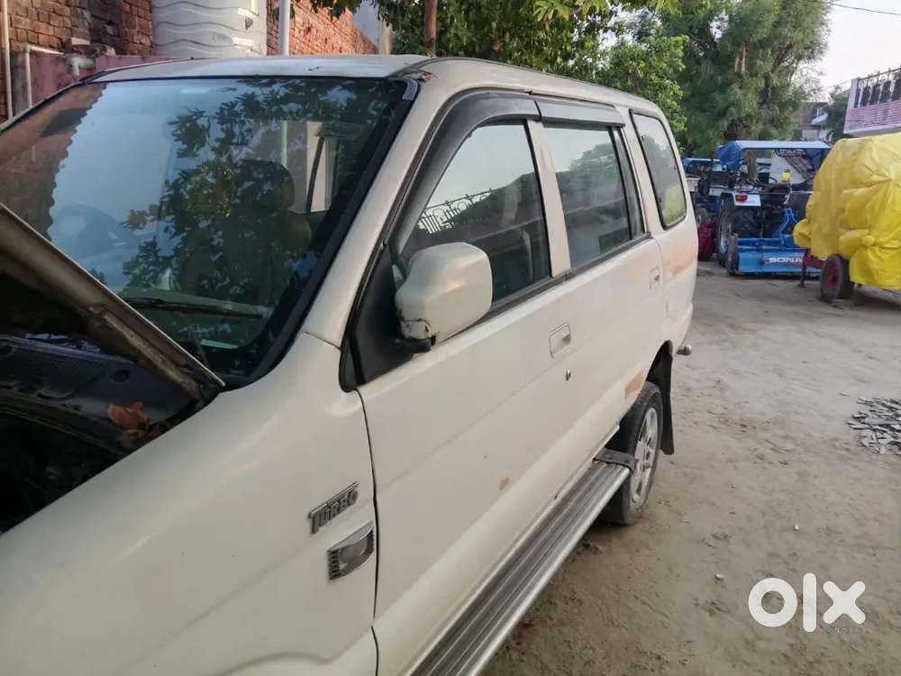 Chevrolet Tavera Neo 2013 Diesel 290000 Km Driven
