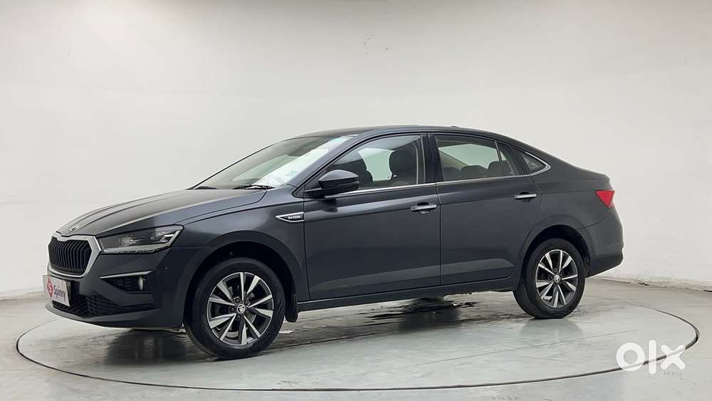Skoda Slavia Style 1.0l Tsi At, 2023, Petrol