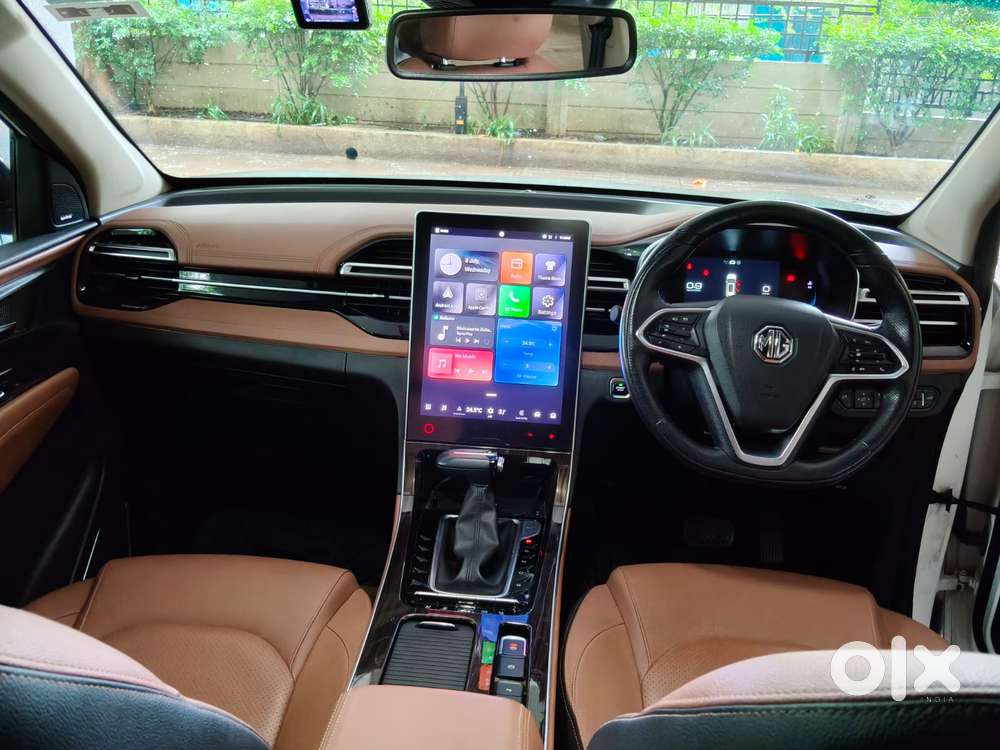 Mg Hector Plus Savvy Pro 1.5 Turbo Petrol Cvt 6 Str, 2023, Petrol