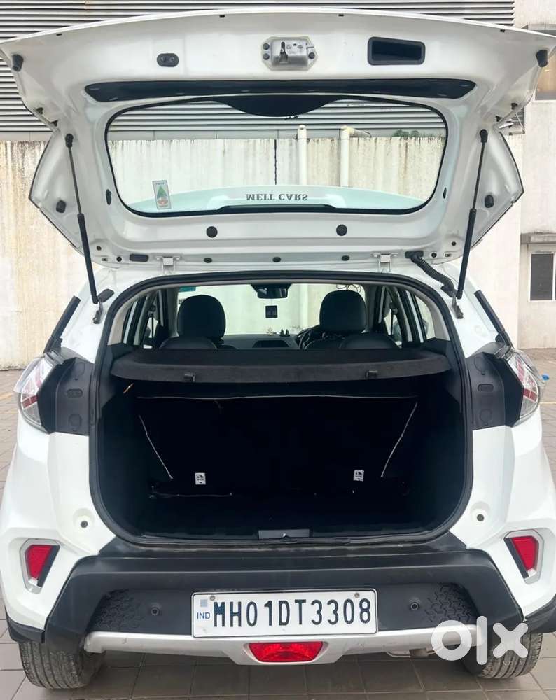 Tata Nexon 1.2 Revotron Xma Amt (s), 2021, Petrol