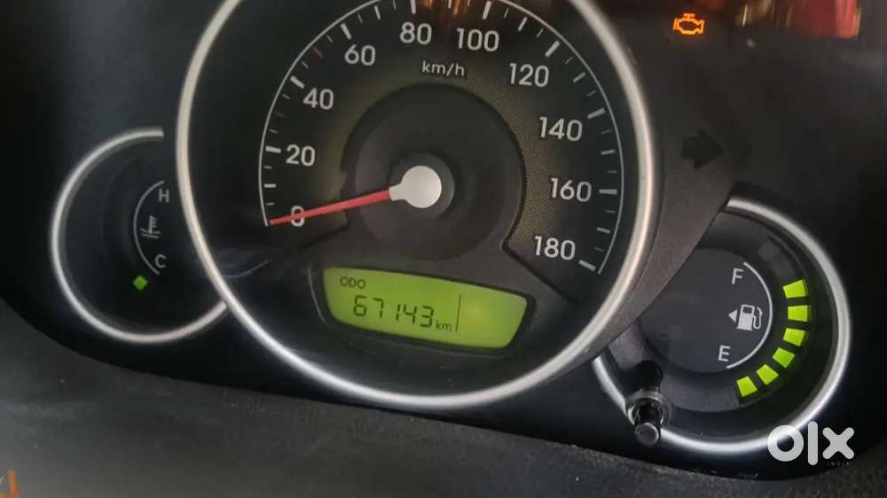Good Condition  Eon Magna