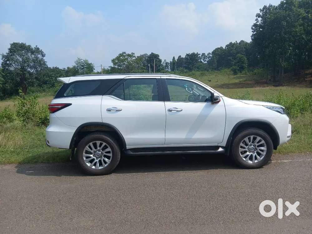 Toyota Fortuner 2024 Diesel Well Maintained