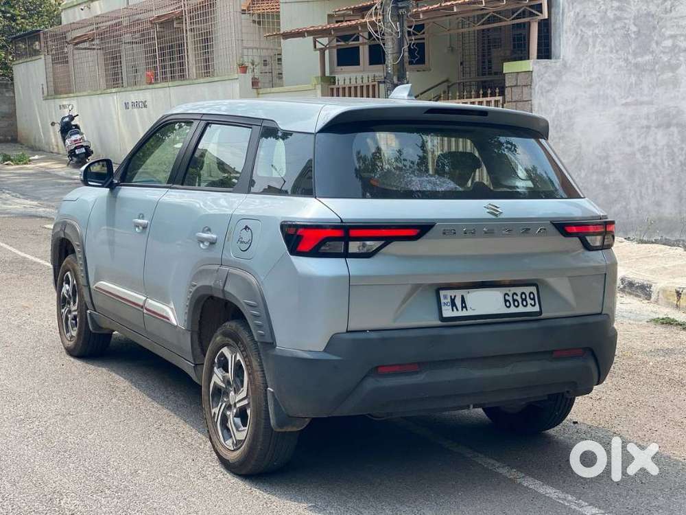 Maruti Suzuki Brezza 1.5 Vxi Smart Hybrid, 2025, Petrol