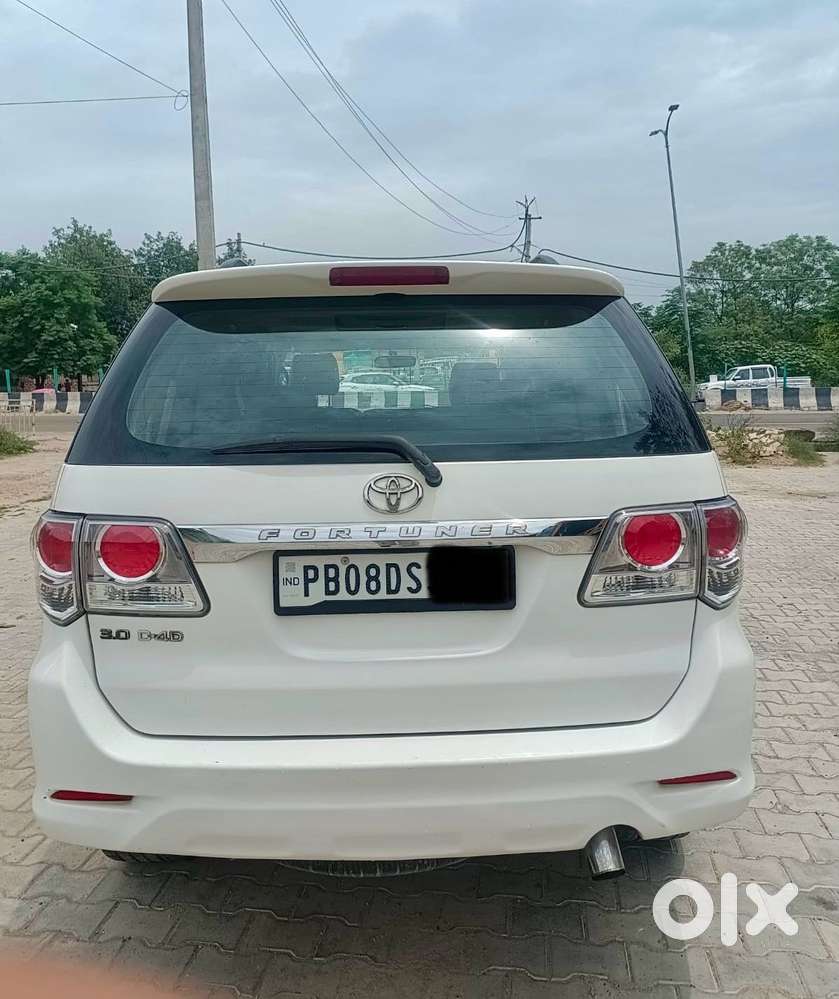 Toyota Fortuner 3.0 4x2 Mt, 2012, Diesel