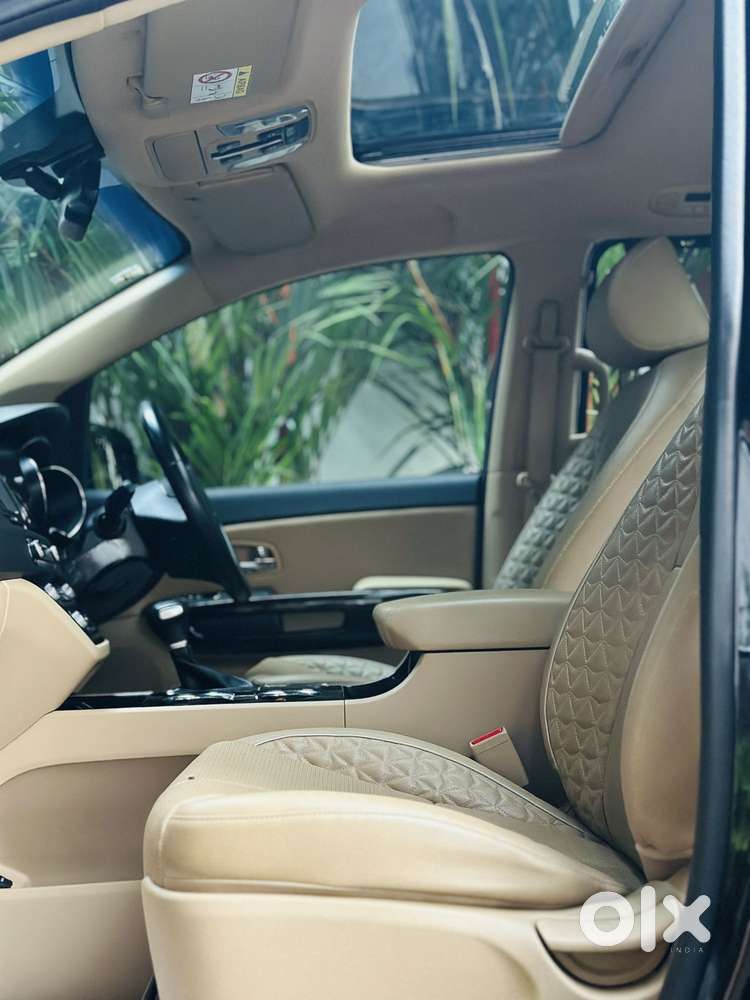 Kia Carnival Limousine Plus 7 Str, 2022, Diesel