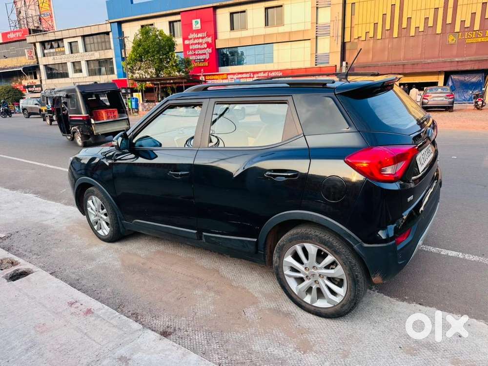 Mahindra Xuv300 2021 Petrol Well Maintained
