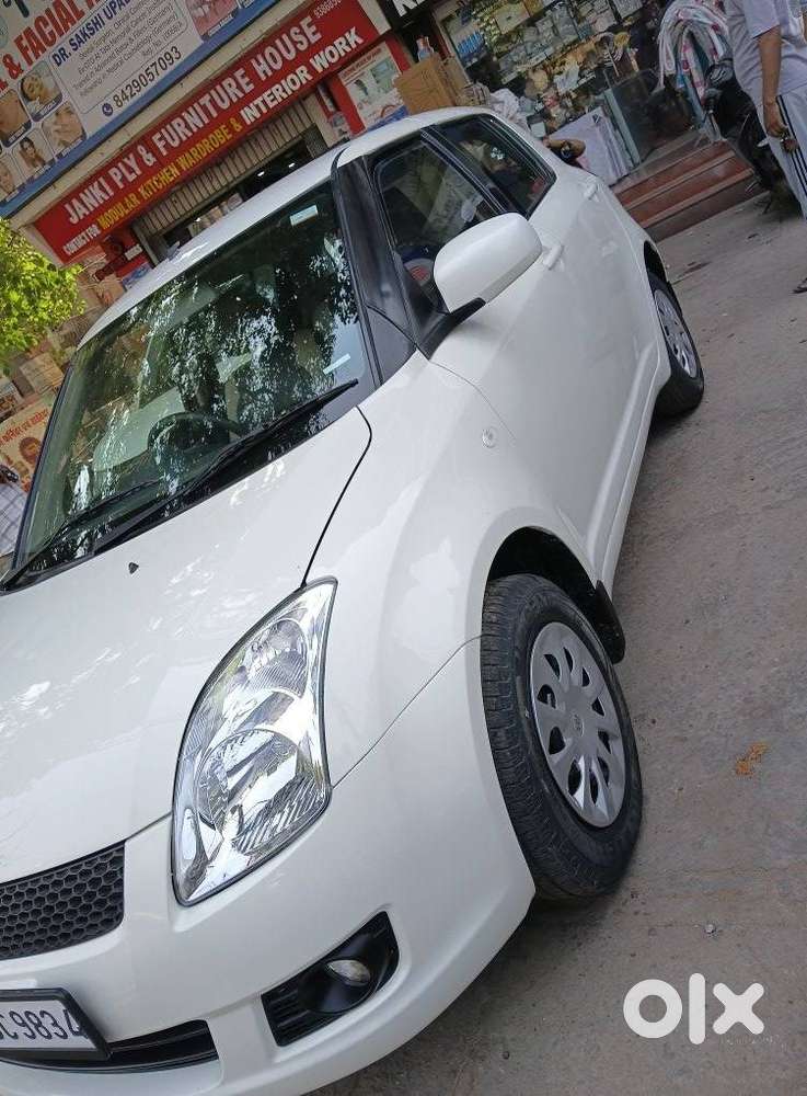 Maruti Suzuki Swift 2011-2014 Vxi, 2011, Petrol