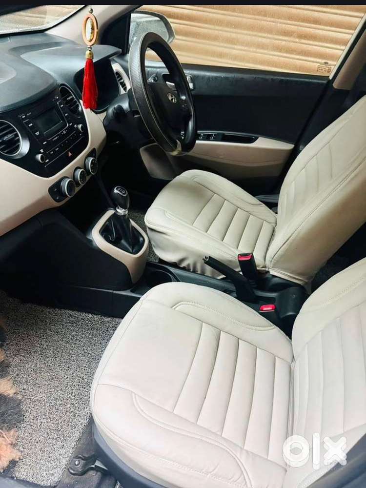 Hyundai Grand I10 Sportz 2017 Car