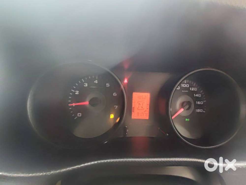 Mahindra Tuv 300 T6, 2017, Diesel