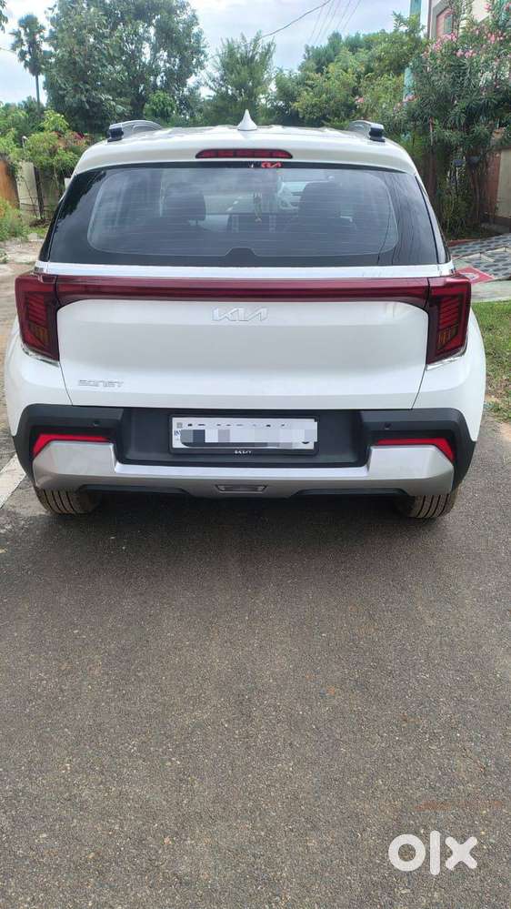 Kia Sonet 2024 Petrol Year