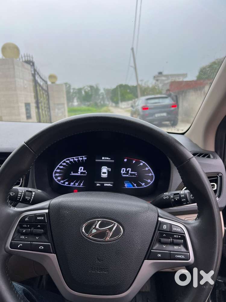 Hyundai Verna 2022 Km Driven