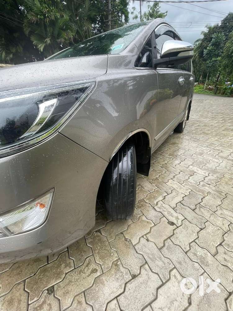 Toyota Innova Crysta Diesel 2016