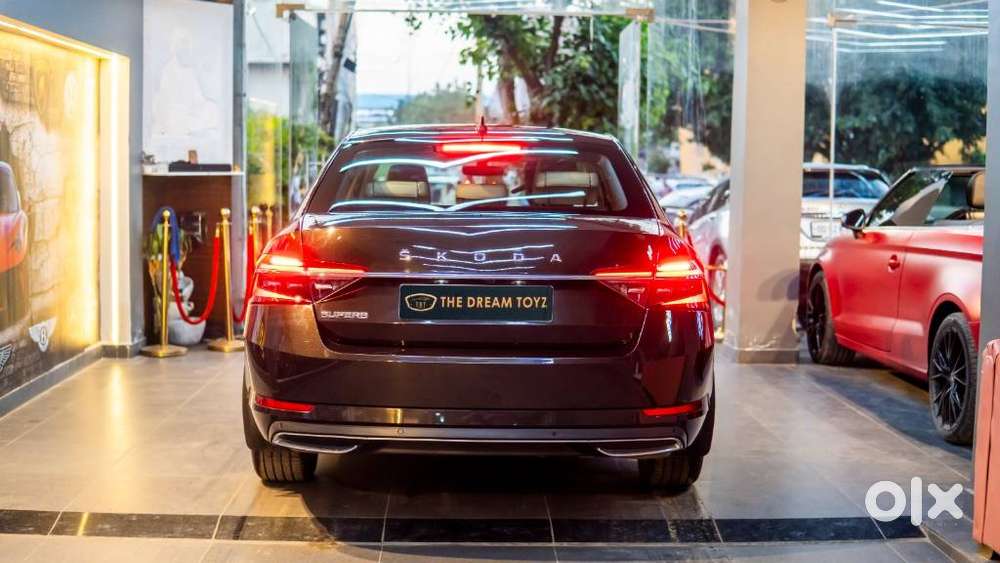 Skoda Superb L&k 2.0 Tdi At, 2021, Petrol