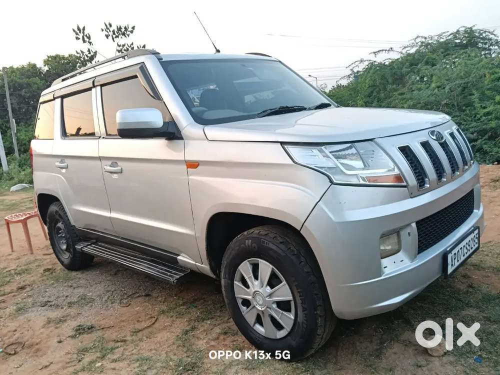 Mahindra Tuv 300 2016 Diesel 130000 Km Driven