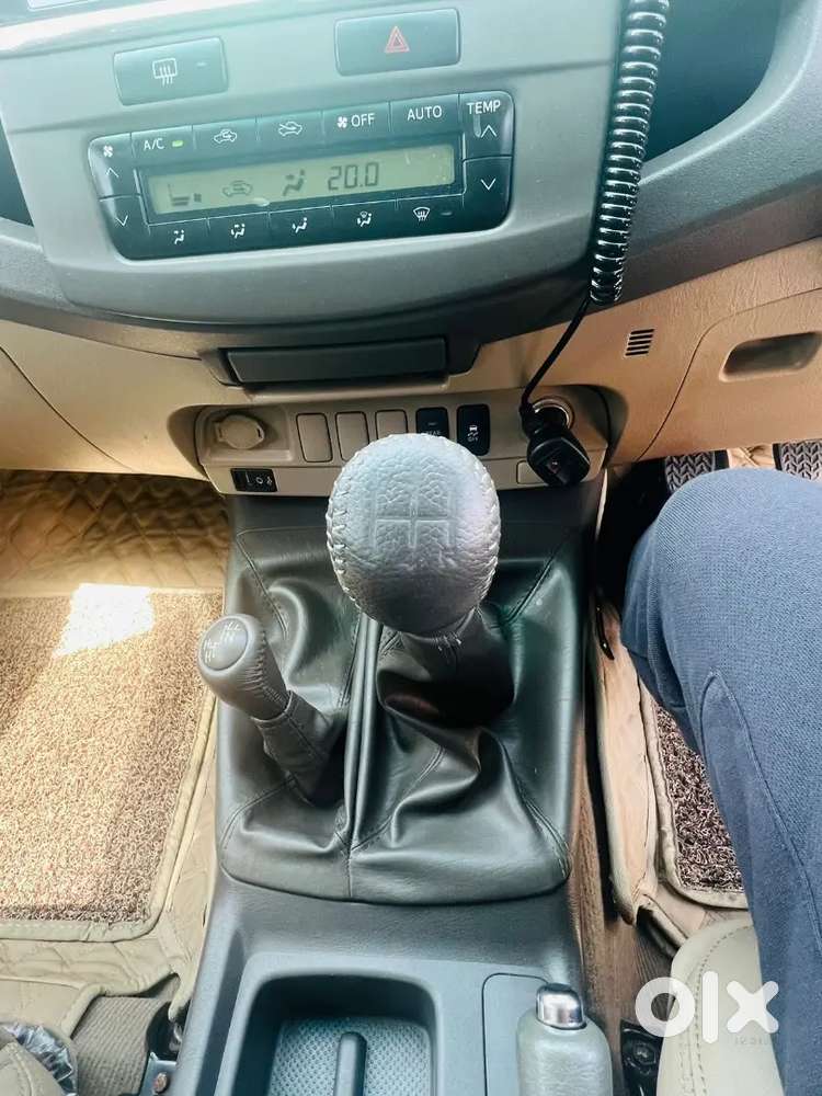 Toyota Fortuner 2013