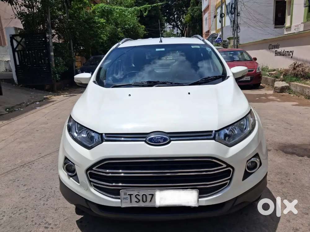 Showroom Track Ford Ecosport Petrol 2016
