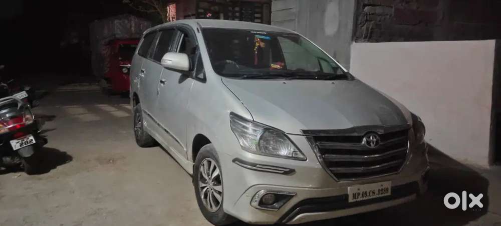 Toyota Innova 2.5 V 2016
