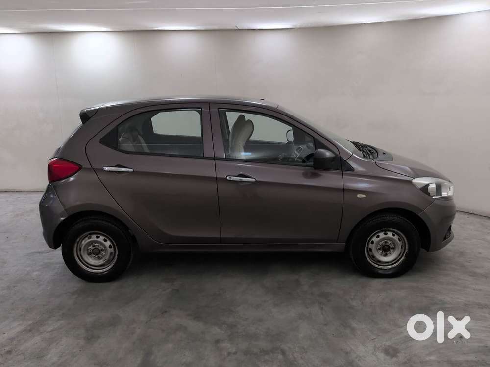 Tata Tiago 1.2 Revotron Xm, 2017, Petrol