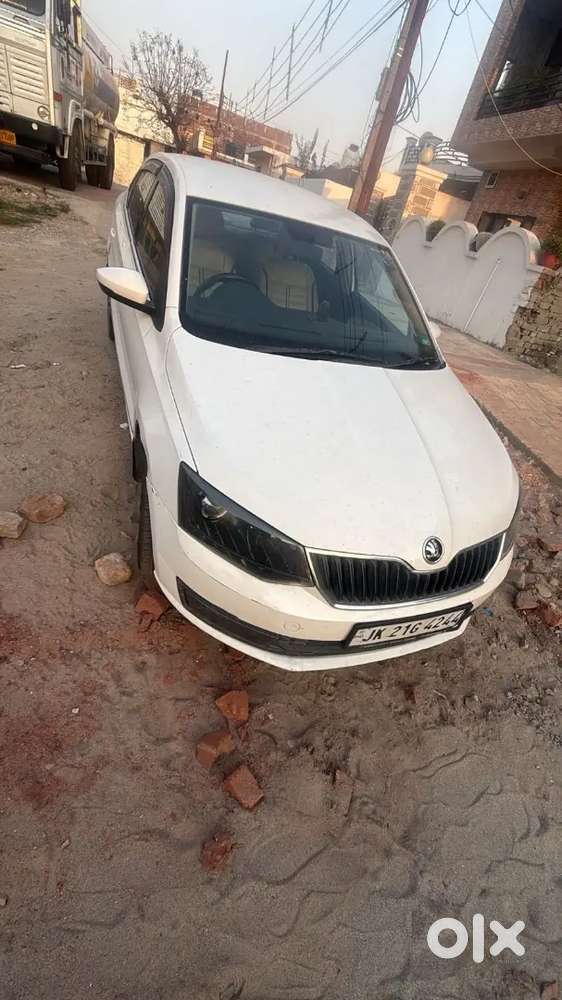 Skoda Rapid 2021 Petrol