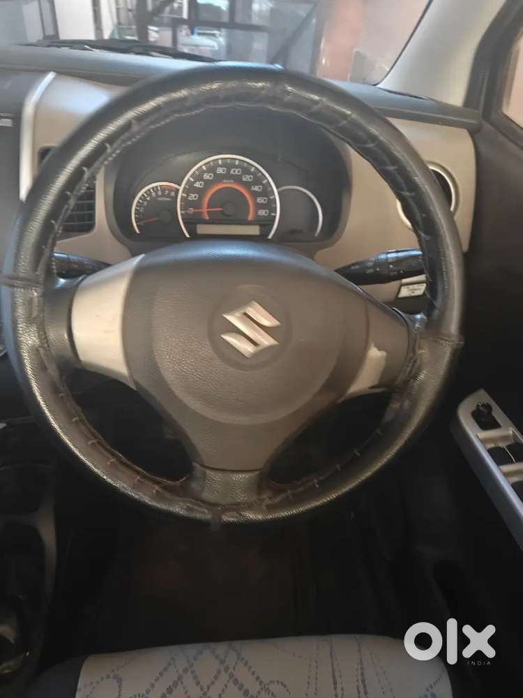 I Want To Sell A November 2014 Wagon R Vxi Model Car.