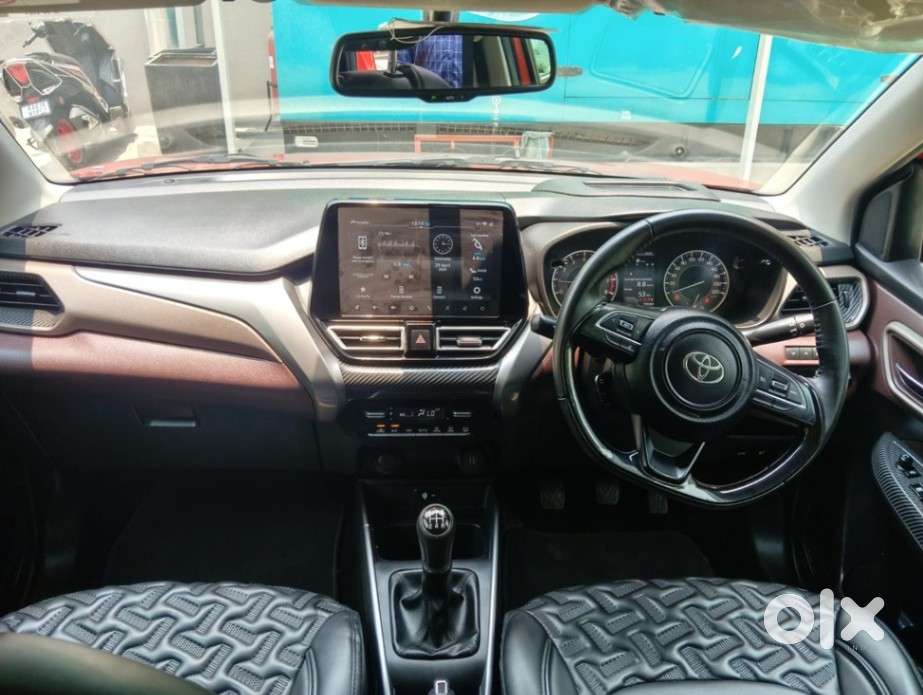 Toyota Urban Cruiser Taisor V 1.0 Petrol Mt, 2024