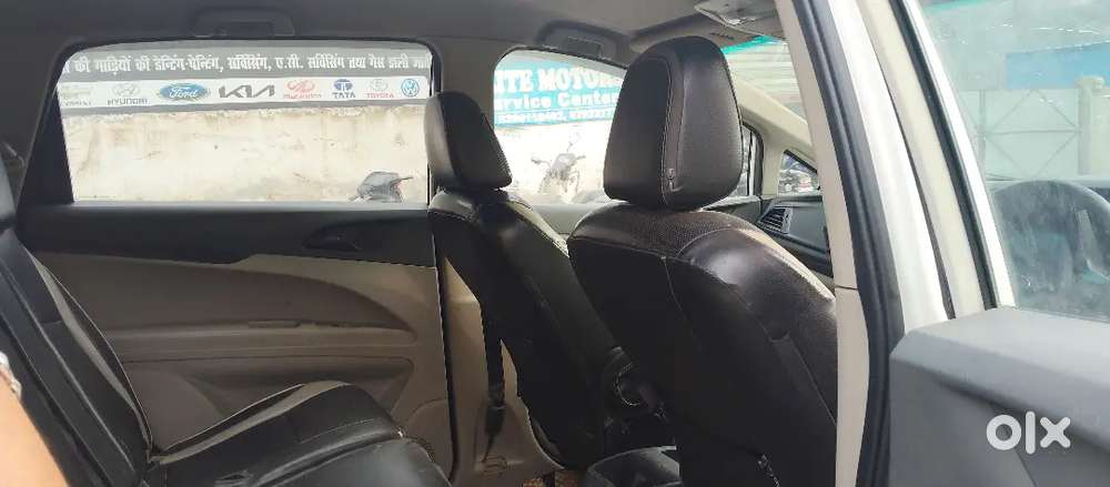 Mahindra Marazzo M4 2019