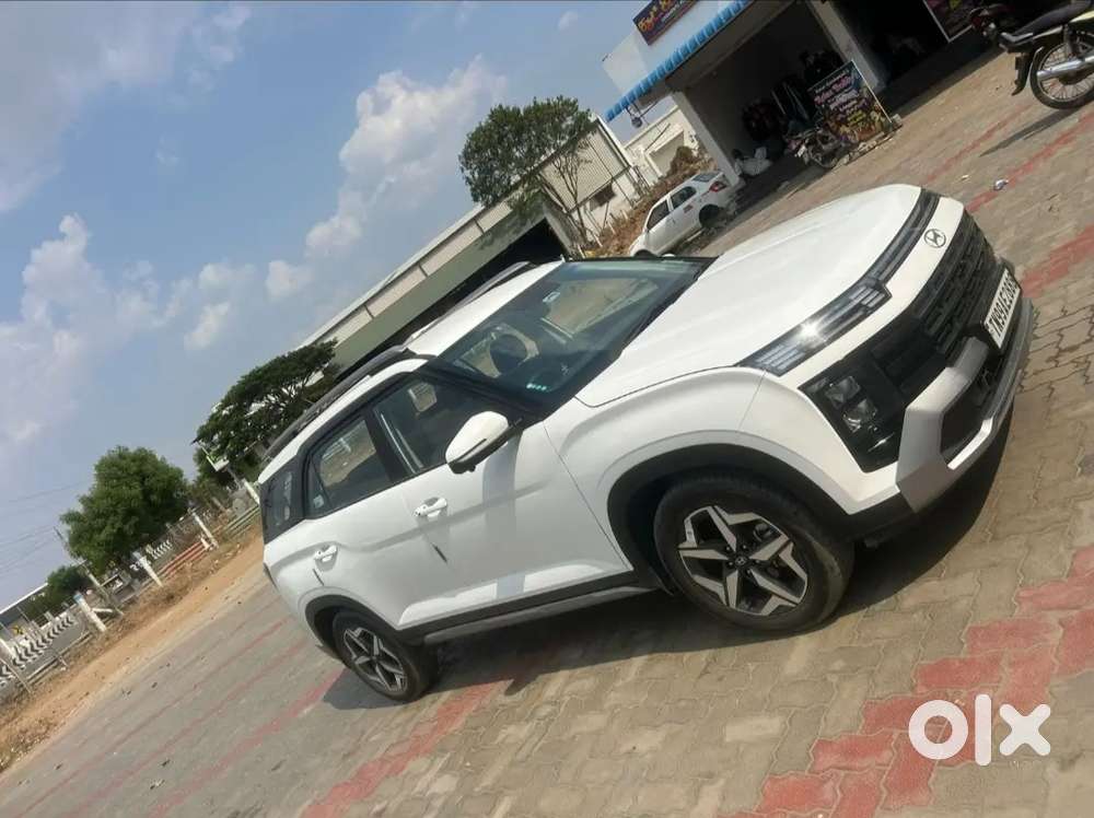 Hyundai Alcazar 2025 Petrol 7000 Km Driven