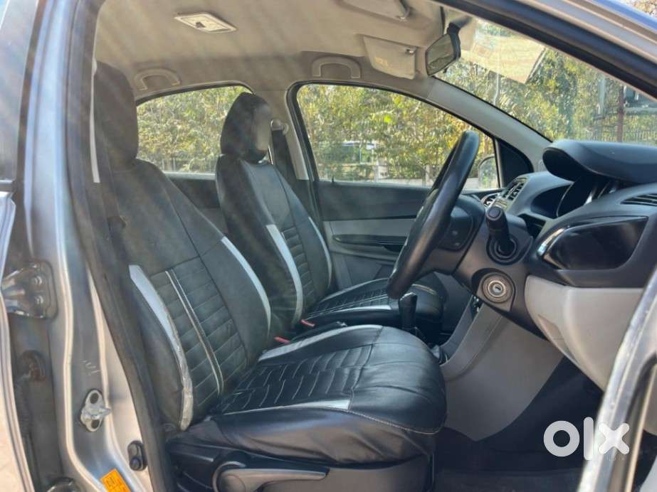 Tata Tiago, 2018, Petrol