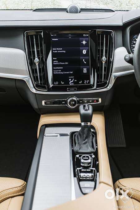 Volvo V90 Cross Country D5 Inscription, 2018, Diesel