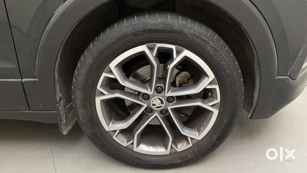 Skoda Kushaq Style 1.0l Tsi At, 2022, Petrol