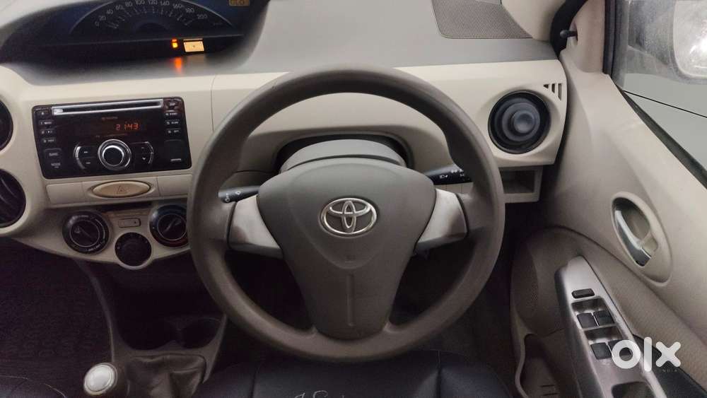 Toyota Etios Liva 2013-2014 G, 2013, Petrol