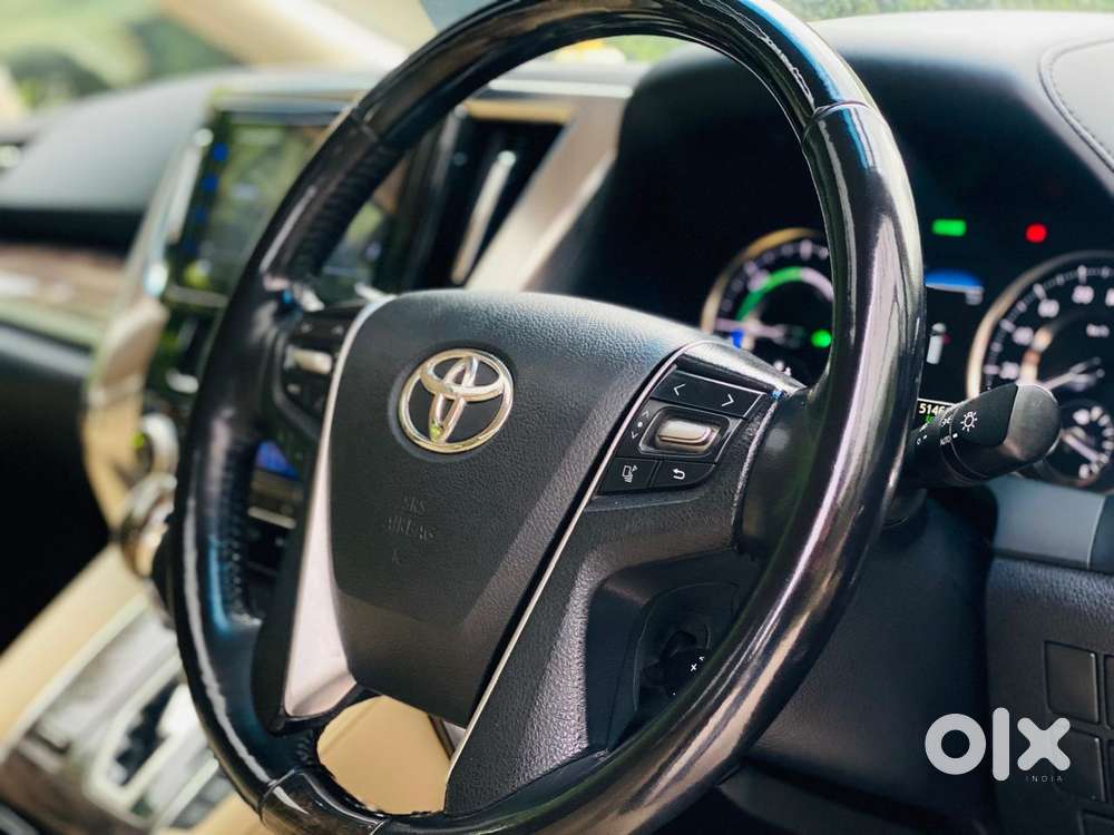 Toyota Vellfire Vip – Executive Lounge, 2022, Petrol