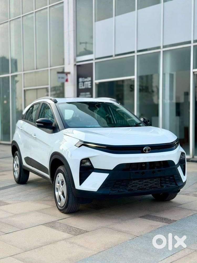 Tata Nexon Pure Plus (s) Petrol Amt, 2026, Petrol
