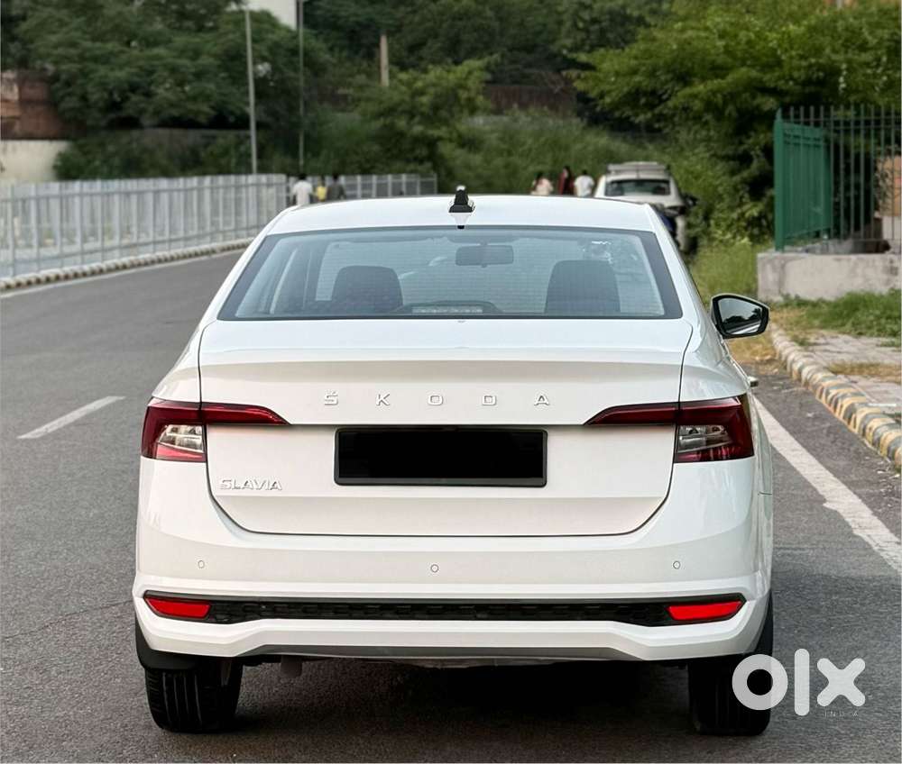 Skoda Slavia 1.0 Ambition Tsi At, 2022, Petrol